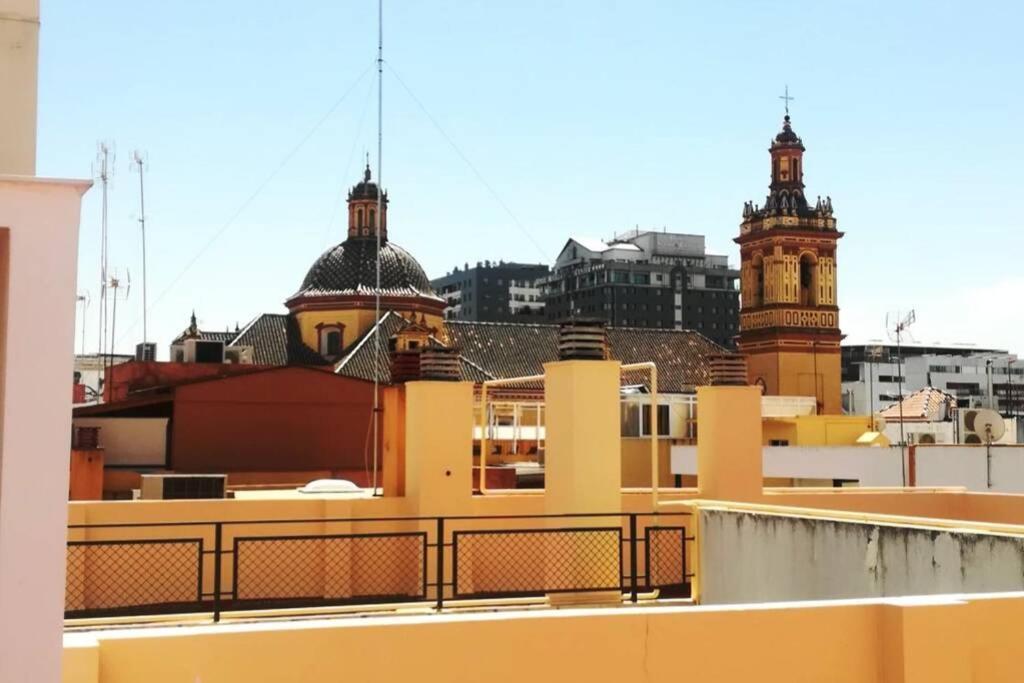 Apartamento El Patio De San Bernardo Sevilla Exterior foto